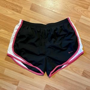 Nike Women’s Tempo Dry Core Running Shorts NWOT